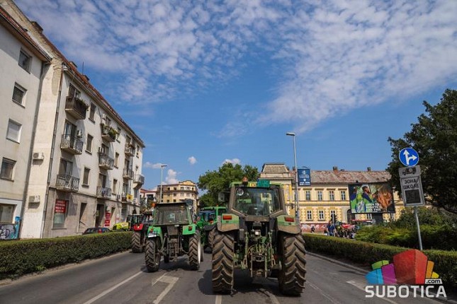 Protestna vožnja traktorima od 14 časova