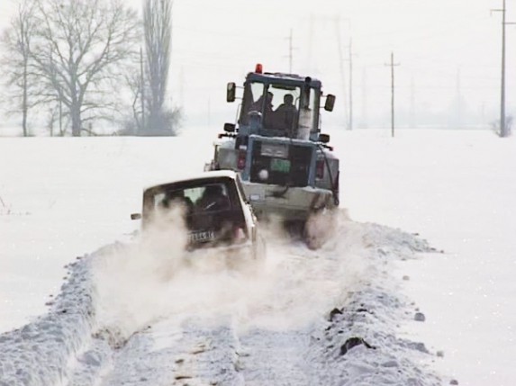 "Probijen" put i uručena pomoć na dva salaša