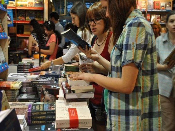 Večeras Noć knjige uz popuste i poklone