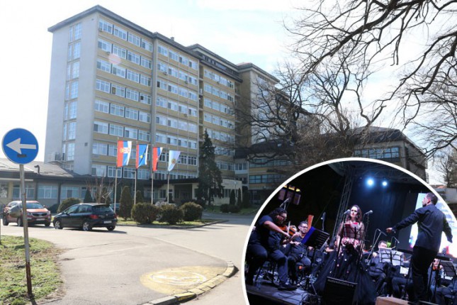 Simfonijski orkestar svira za medicinske radnike i pacijente u dvorištu Bolnice