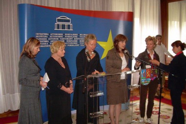 Usvojiti zakon o ravnopravnosti polova