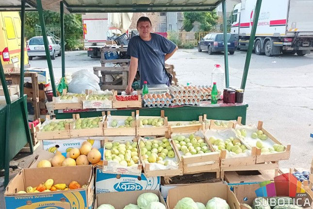 Počela sezona pripreme zimnice - ponuda bogata, kupaca nešto manje