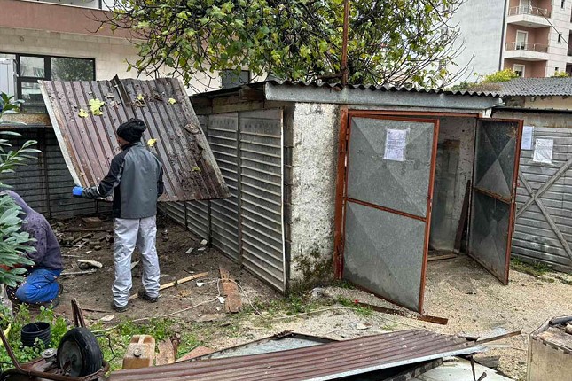 Naredne godine počinje uklanjanje bespravno postavljenih montažnih garaža