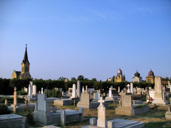 Uplata naknade i obnova nadgrobnih obeležja