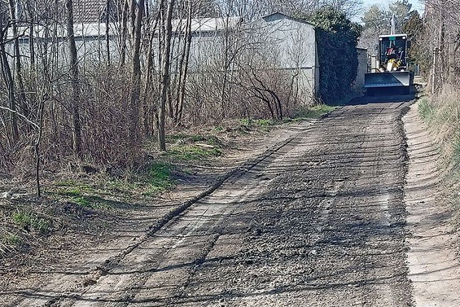 U MZ "Peščara" više od deset ulica dobilo grebani asfalt