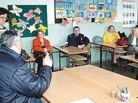 Pretučen učenik i njegovi roditelji