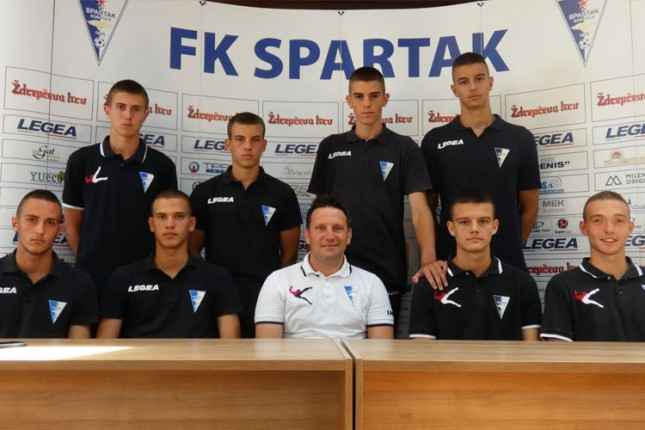 Fudbal: Spartak potpisao stipendijske ugovore sa osmoricom kadeta