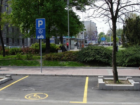 JKP "Parking" počeo sa izdavanjem invalidskih parking karata