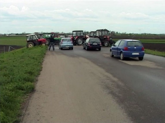 Blokade puteva i dalje - propao sastanak