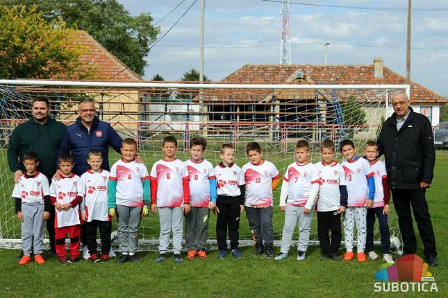 Nova sportska oprema stigla u tri kluba nižeg ranga