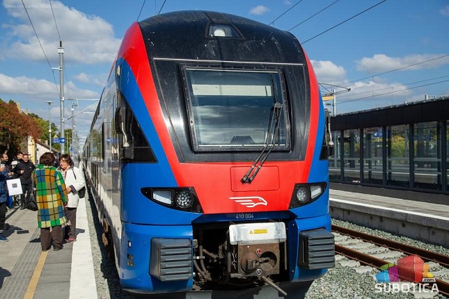 Greška mašinovođe dovela do iskliznuća, poručuju iz Srbijavoza - pruga potpuno bezbedna