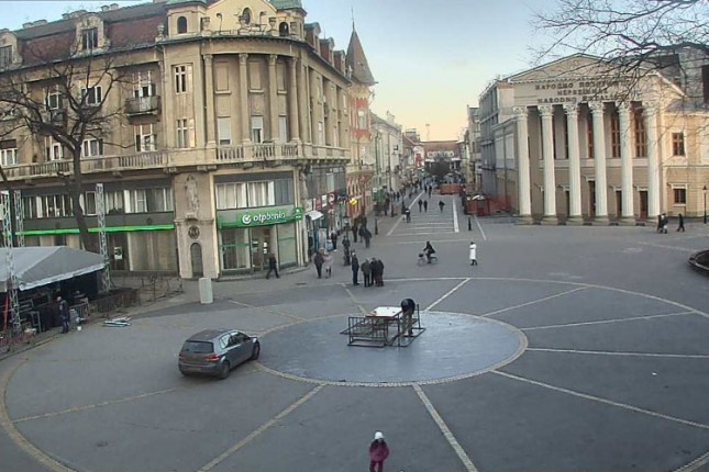 Večeras hladno ali bez padavina, sutra moguć sneg