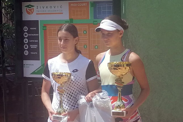 Tenis: Šampionska i vicešampionska titula za Lanu Virc na Prvenstvu Srbije u Nišu