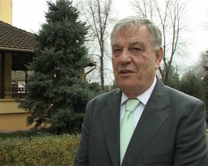 Kupite jelku sa busenom