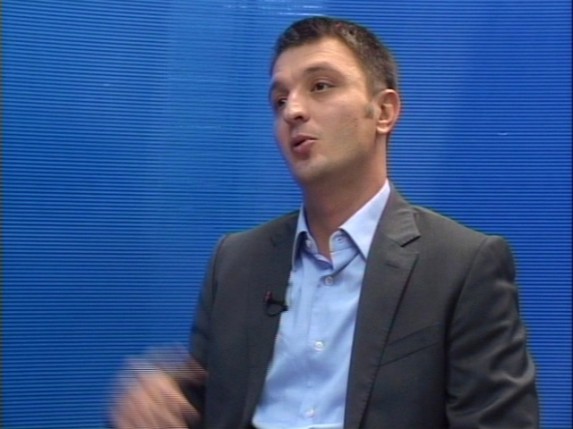 Ne ruše se kuće niti Zelena fontana, kaže Nebojša Janjić