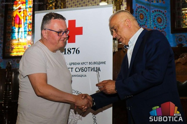 Nagrađeni jubilarni dobrovoljni davaoci krvi