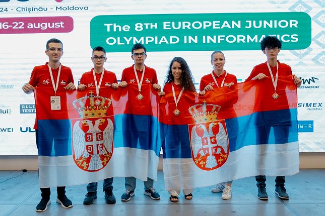 Mladi programeri zablistali na olimpijadi u Moldaviji, predvodio ih Subotičanin Ognjen Tešić