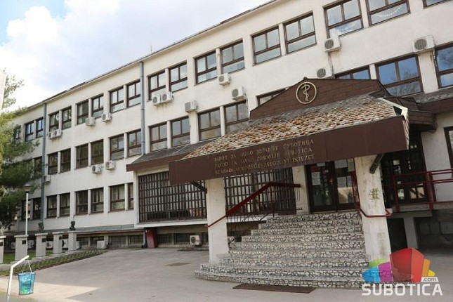 Padaju "korona" brojevi, epidemiološka situacija još uvek nepovoljna