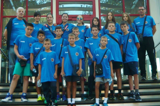 Pioniri i kadetkinje FK "Subotica" na prijateljskom turniru u Minhenu