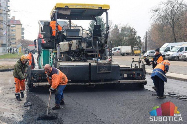 Novi asfalt za ulicu Ferenca Sepa