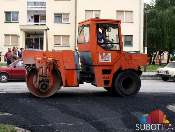 U toku su radovi na sanaciji Sterijine ulice