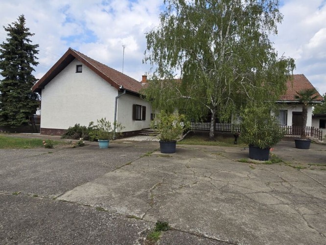 Poslovni prostor, Hajdukovo, 1005m2 (ID: 111103) | Nekretnine Subotica