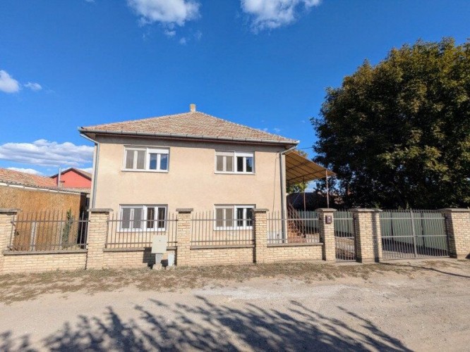 Kuća, Peščara, 190m2 (ID: 102144) | Nekretnine Subotica