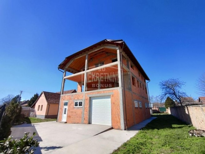 Kuća, Novo Selo, 505m2 (ID: 101186) | Nekretnine Subotica