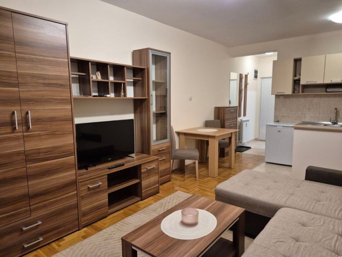 Stan, Prvomajska 18, 32m2 (ID: 117315) | Nekretnine Subotica