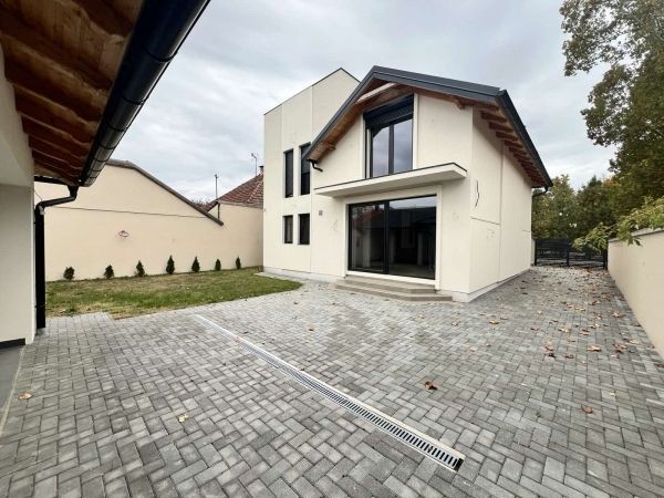 Kuća, Mali Radanovac, 180m2 (ID: 107454) | Nekretnine Subotica