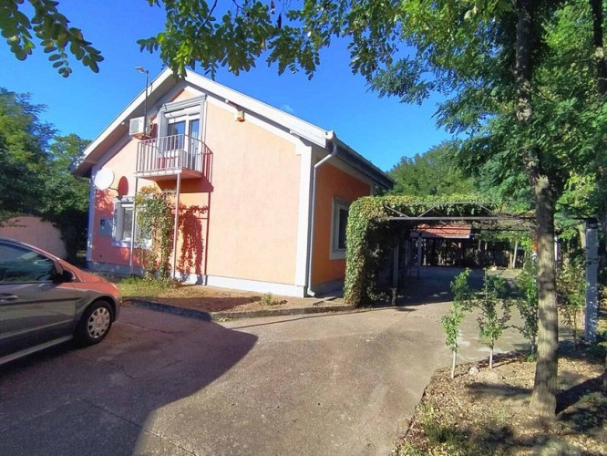 Kuća, Makova Sedmica, 200m2 (ID: 100456) | Nekretnine Subotica