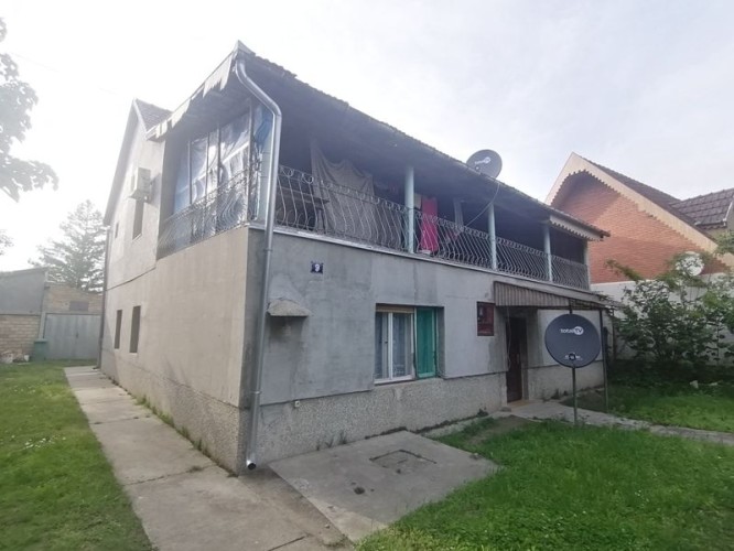 Kuća, Željezničko Naselje, 290m2 (ID: 112508) | Nekretnine Subotica