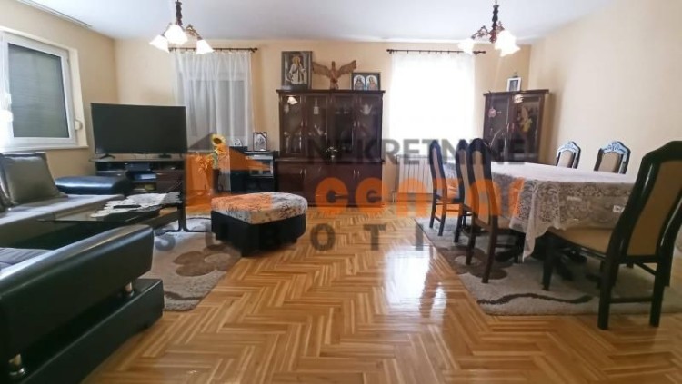 Kuća, Gat, 248m2 (ID: 112802) | Nekretnine Subotica