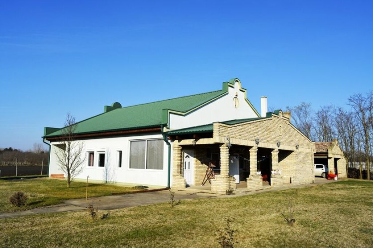 Kuća, Zorka, 206m2 (ID: 111821) | Nekretnine Subotica