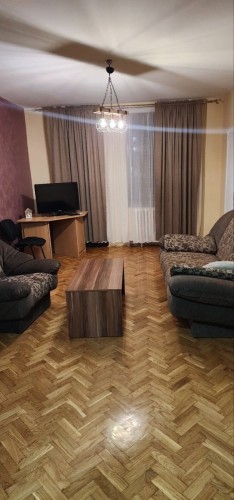 Stan, Trg Cara Jovana Nenada 3, 64m2 (ID: 97865) | Nekretnine Subotica