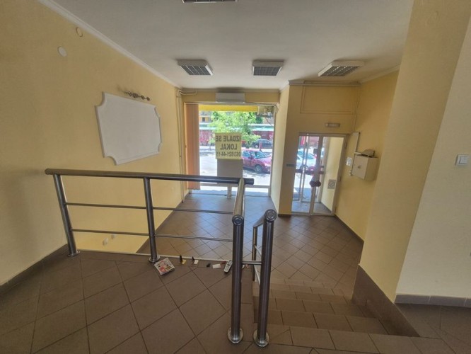 Poslovni prostor, Trg Jakaba I Komora 12, 73m2 (ID: 101907) | Nekretnine Subotica