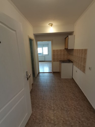 Stan, Trg Cara Jovana Nenada, 26m2 (ID: 102922) | Nekretnine Subotica