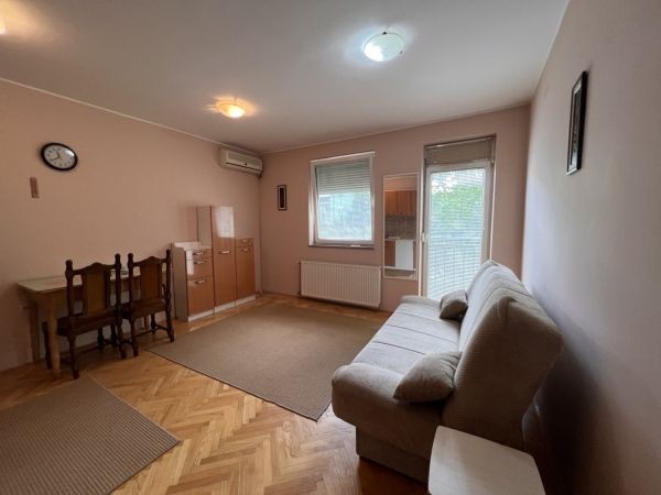 Stan, Centar 1, 24m2 (ID: 98975) | Nekretnine Subotica