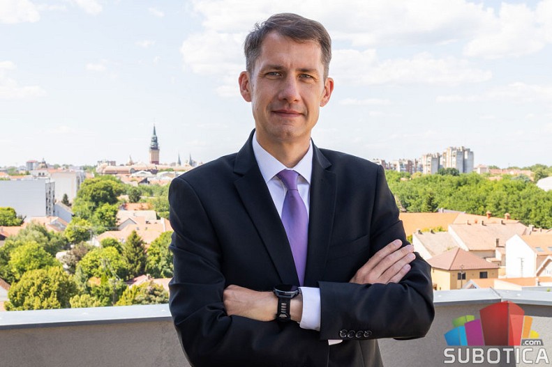 Pastor o novoj političkoj realnosti: Od odnosa sa Budimpeštom do izbora za Nacionalni savet