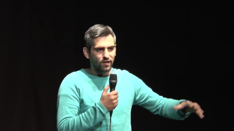 Stand up: Neša Bridžis