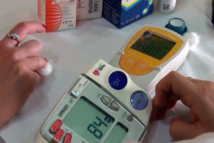 Preventivna akcija merenja nivoa šećera u krvi i krvnog pritiska