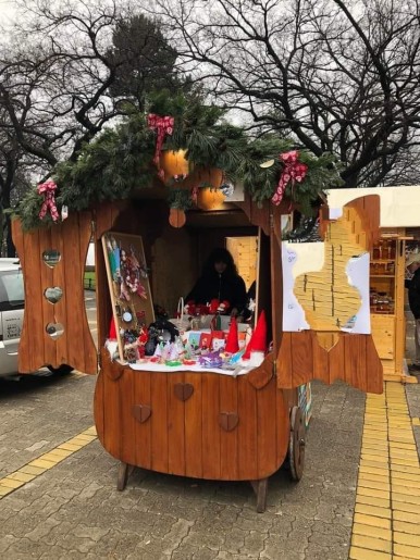 Humanitarna akcija za Milu i Leonu na štandu "Winterfesta"