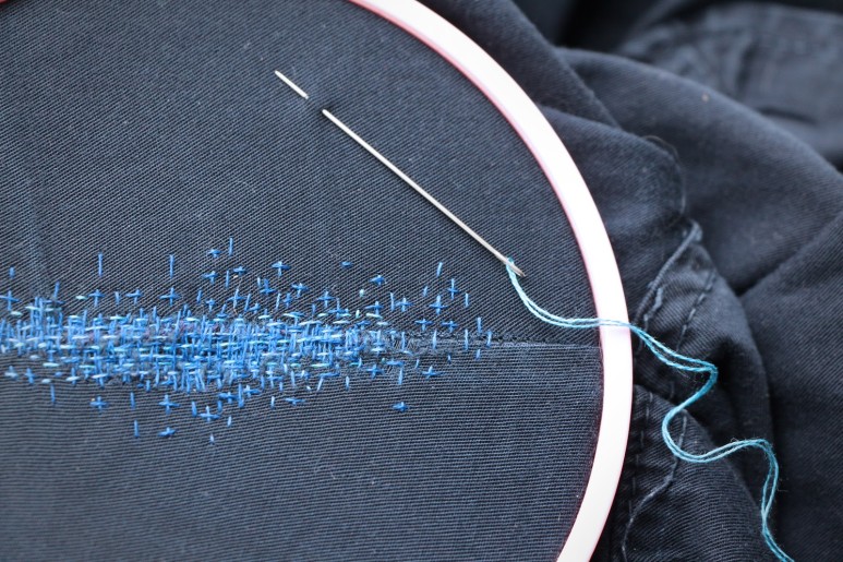 Radionica popravljanja odeće i vezenja: osetite, popravite, prilagodite