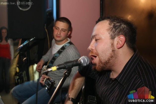 duo "Ipak" na živo