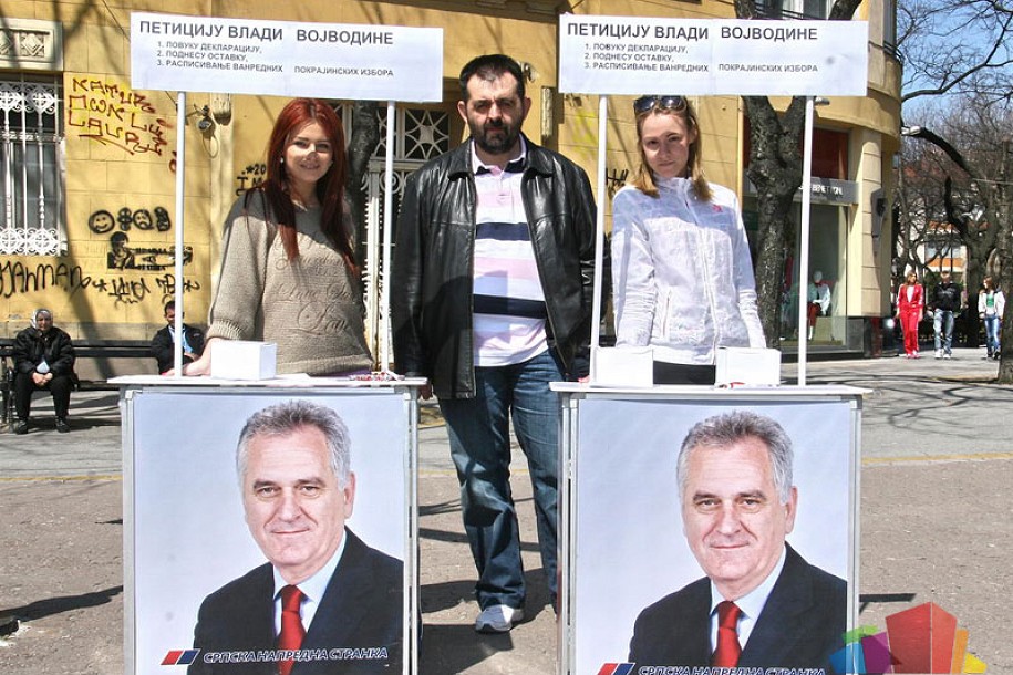 Potpise za smenu Pajtića skuplja lice sa Interpolove poternice?