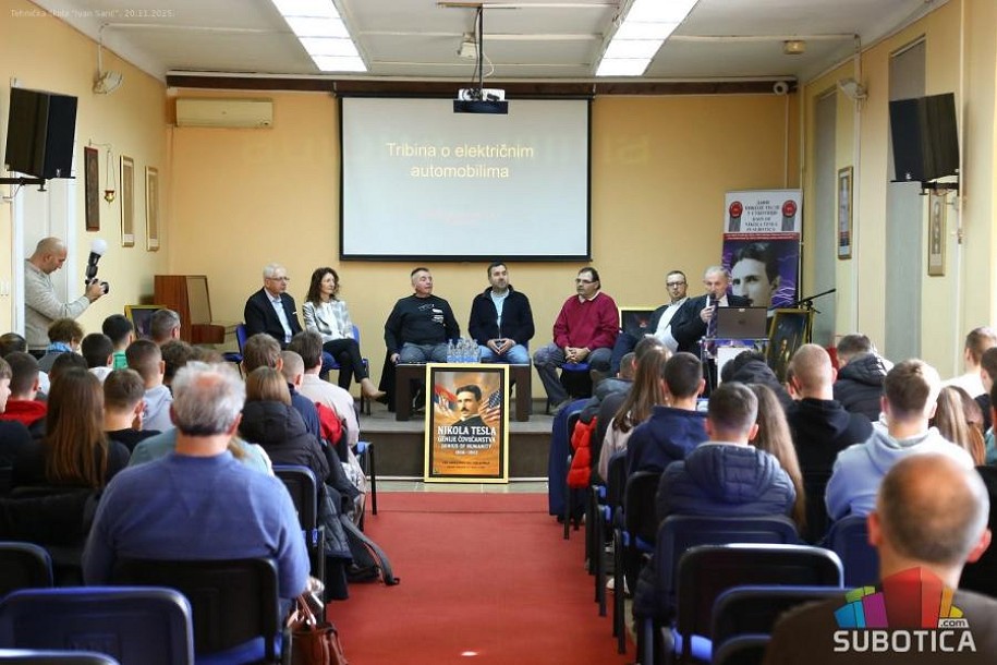 Održana tribina o budućnosti saobraćaja i električnim vozilima