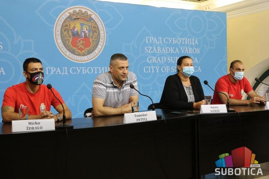 Počeo bokserski turnir "Vojvođanska zlatna rukavica", 39. po redu - boje Srbije brani 20 takmičara, četiri iz Subotice