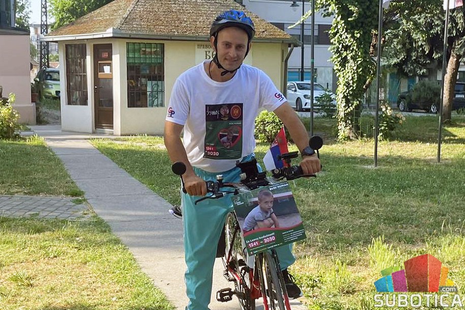 Ivica Tasić biciklom do Ostroga za Lea Milića