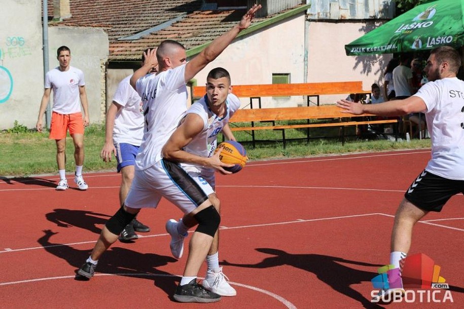 Basket sa humanitarnim ciljem u nedelju