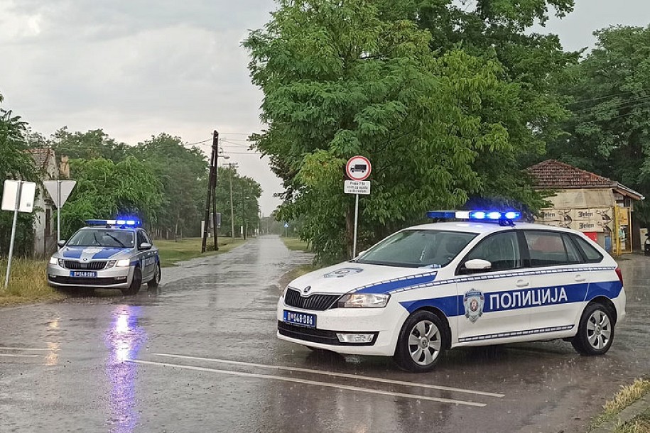 Šumom ponovo odjekuje rafalna pucnjava